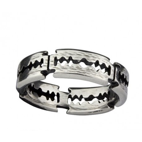 Anello in acciaio con lamette