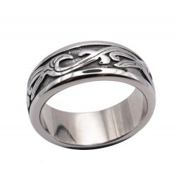 Anello in metallo